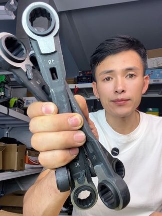 #棘轮扳手
