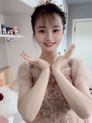 今天是一个没有流星也可以许愿的日子!又长大一岁了!