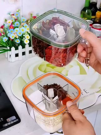 这款四格调料盒,四格收纳一体,盐糖鸡精各种调料都能装,美观又实用 #厨房调料盒家用四分格组合 #四格调料盒 #调料盒 #厨房好物