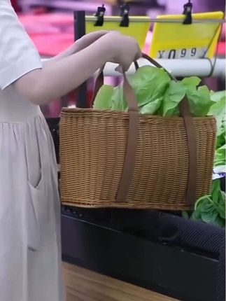 仿藤编草编织篮这也太好看了吧,买菜可以用,出去郊游也可以放零食,容量大装得多,脏了直接水洗#编织篮子#质量杠杠的好 #纯手工编制 #家庭必备 #超实用