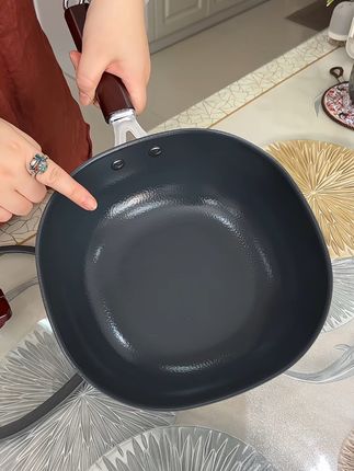 家里有两三口人的可以入手一个炒菜小铁锅#铁锅#炒菜锅#厨房好物 #厨具