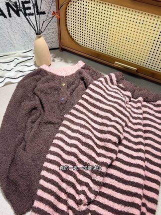 谁懂!暖洋洋软糯糯的半边绒家居服!真的巨巨巨舒服!#家居服 #保暖又好看 #可外穿家居服 #这个冬天不怕冷