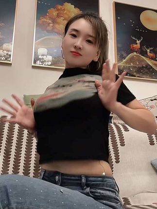 女生最好看的样子,不是十八岁的稚嫩,不是三十岁的成熟,而是任何年龄任何阶段都充满自信的样子。#音乐分享