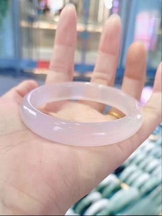 #手镯 #白月光手镯 #听说每个女孩都有一个新手镯 #送女生礼物#送自己的礼物