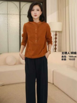 枫竺阿楠anan百搭休闲拼接半开领套头连帽卫衣女秋冬长袖内搭上衣#连帽卫衣 #轻奢女装 #时尚百搭