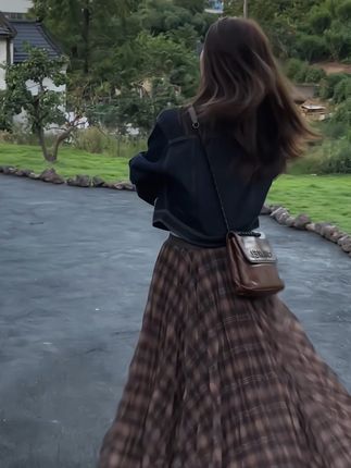 #早秋穿搭 #洋气减龄 #气质穿搭 #谁穿谁好看系列 #遮肉显瘦
