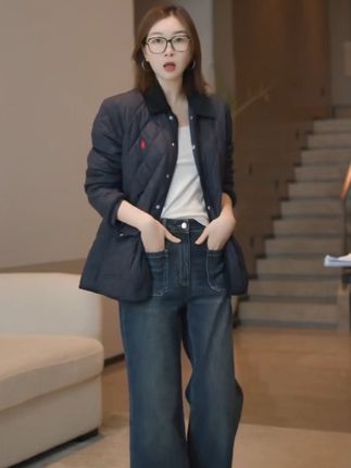 #高级感穿搭 #休闲穿搭 #气场全开 #今日穿搭 【德伦外套】秋季休闲百搭菱格翻领棉服外套