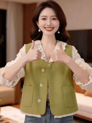 #春秋新款 #上衣穿搭 #减龄显瘦穿搭 #减龄气质 #早秋冷冽又随性的气质穿搭