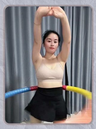 来咯!别的做不了,咱就一起暴汗吧#呼啦圈打卡 #锻炼 #抖音热门 #总要有一个爱好吧 #穿假肢的龙妹