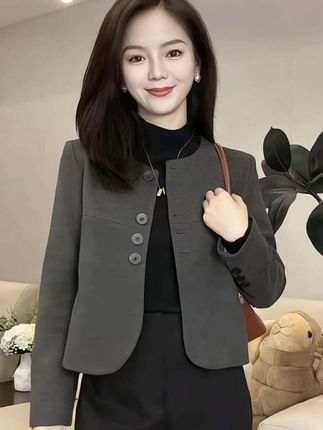 #穿搭时尚 #西装毛呢外套 #职业装穿搭 #潮流时尚穿搭 #职业女装