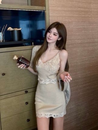 FAY【午茶小调】蕾丝拼接针织开衫吊带半裙套装高级感软糯气质披肩#时尚气质 #洋气减龄 #甜美女孩 #套装穿搭 #时髦精的ootd