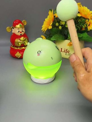 创意敲击木鱼小夜灯,既能照明还能把玩解压。#木鱼小夜灯 #解压玩具 #小夜灯