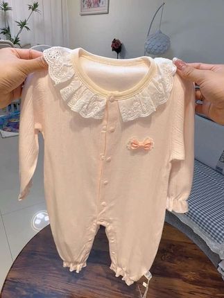 洋气又舒适连体爬服~纯棉a类小宝宝都能穿~有码闭眼入!#高品质童装 #面料柔软舒适 #超便宜超划算 #萌娃穿搭 #女童穿搭