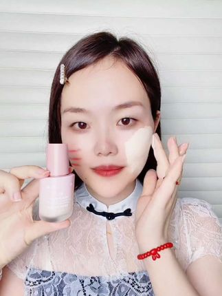 真的有被这个粉底液惊艳到水润服帖不卡粉 防水防汗不脱妆#粉底液 #底妆 #粉底液推荐