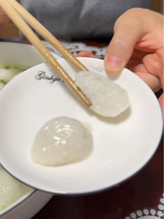 纯手工青鱼丸真的太赞了,鲜嫩爽滑好吃又划算#vlog日常 #日常生活 #美食 #手工美食 #记录日常生活vlog