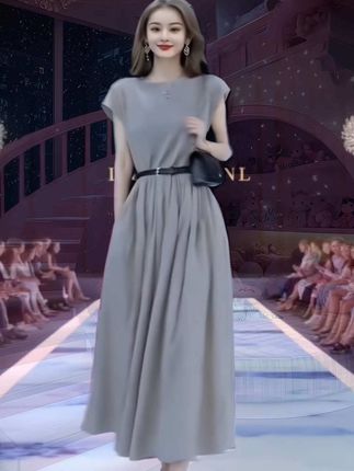 我的天呐,这裙子也太好看了吧!这个就是传说中的赫本风收腰森系小众气质显瘦连衣裙,穿上它让你秒变女神!喜欢这种风格的姐妹们赶紧入手一件试试吧#高级感穿搭 #连衣裙 #优雅气质 #显瘦连衣裙 #时尚穿搭