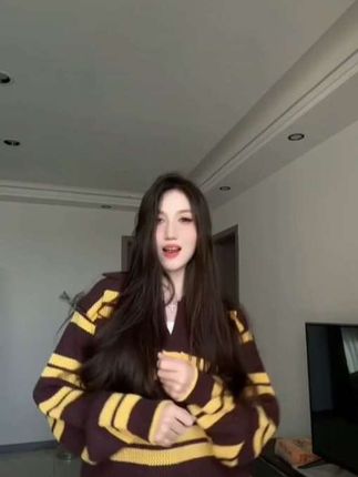 #毛衣 #毛衣穿搭 #春天穿搭灵感 #春季针织穿搭 #热门