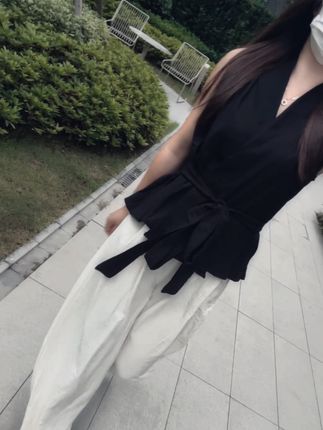 微信一删,一别两宽!城南一南不再蓝,城北一北不再美,城中从此不再挤,心中从此再无你。南墙已撞,故事已忘,从此再无心上人。#夏季穿搭