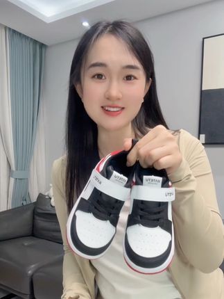 还得是#卡特兔 啊!居然把机能鞋做的这么舒服这么洋气!孩子一周有五天都穿它#高品质时尚童鞋 #童鞋 #机能鞋 #机能学步鞋
