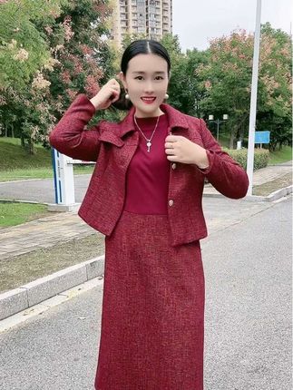 #谁穿谁漂亮 #遮肉显瘦遮肉减龄 #高级感穿搭 #时尚妈妈装