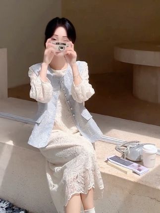 秋气质名媛淑女时尚马甲蕾丝连衣裙两件套套装#高级感穿搭 #慵懒风穿搭 #温柔穿搭 #高级穿搭 #每日分享