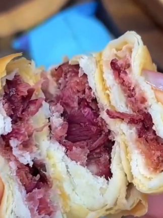 中秋好礼云南特产鲜花饼#鲜花饼 #中秋好礼 #礼品#开袋即食 #礼盒