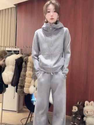 小众重工烫钻拉链款卫衣外套+长裤套装#高级感穿搭 #套装显瘦穿搭 #显高显瘦穿搭 #美美私服分享
