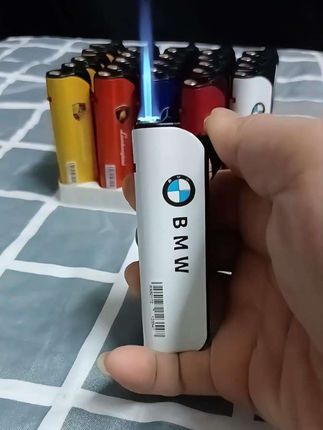 #创作灵感 金属创意防风打火机高颜值耐用加厚防爆充气打火机蓝焰直冲超市批#创意打火机 #工厂一手货 #超便宜超划算 #送男朋友礼物 @DOU+小助手
