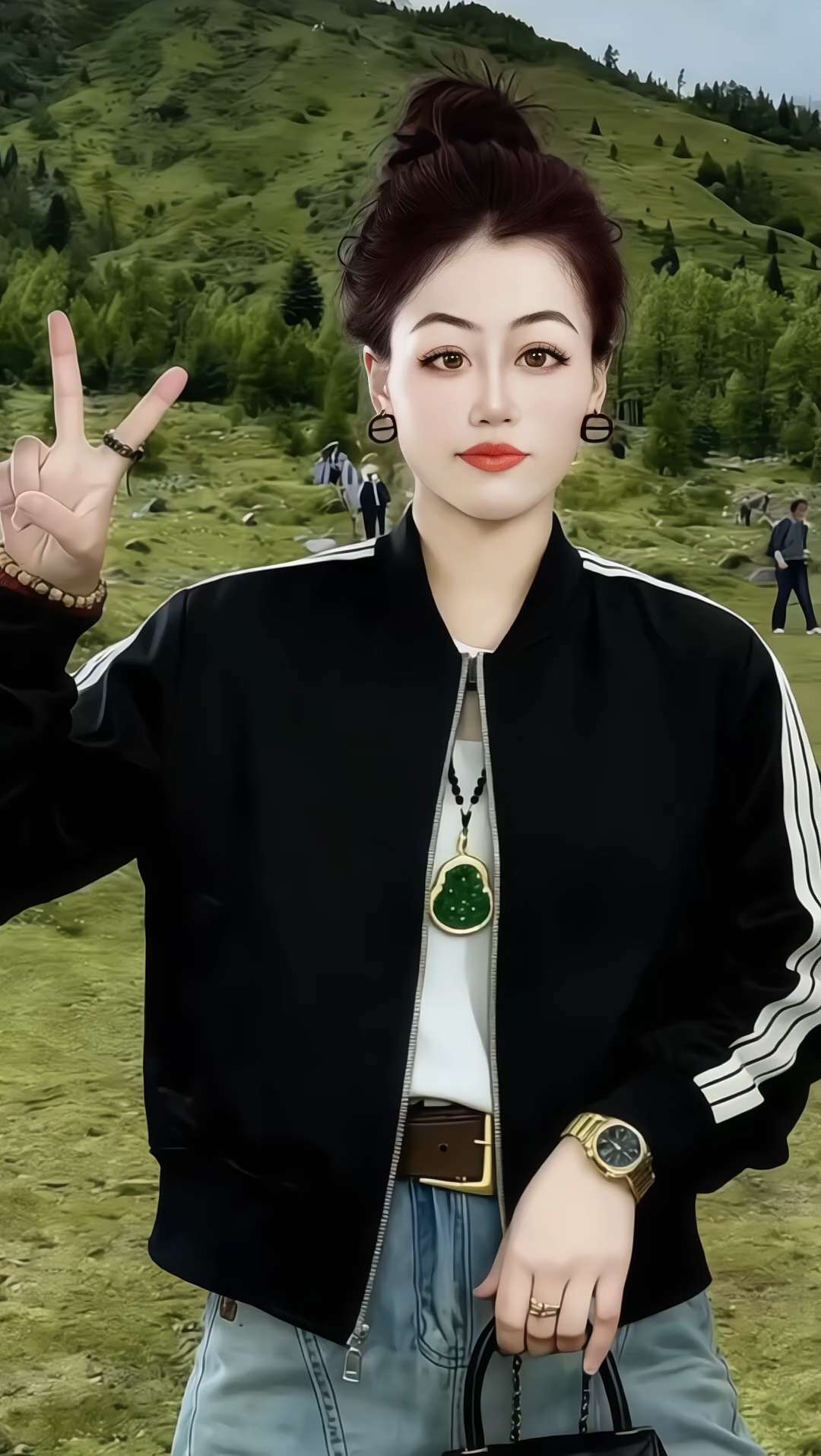 新款时尚休闲棒球服外套。#早秋中性风穿搭#小个子女生的夏日通勤穿搭#秋季穿搭如何摆脱土气感#早秋松弛感穿搭#毫不费力地打开初秋穿搭