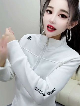 #穿搭 #女装 #穿搭 #卫衣 #穿搭