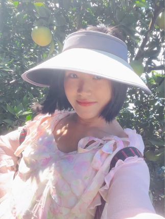 秭归夏橙 最近天气炎热,要不要来两箱橙子开开胃😁#我的乡村生活 #新鲜采摘 #抖音新农人 #我的农村生活 #卖橙子的小姐姐