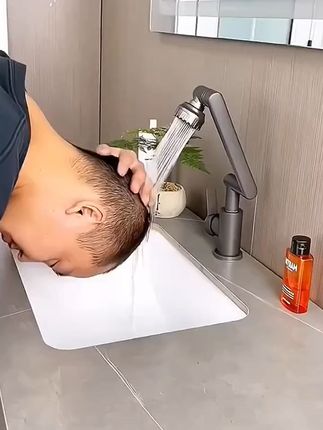 家里有水龙头的都可以换上这个机械臂万向水龙头,还是九牧王大品牌,360度旋转水龙头,洗头洗脸都特别方便#水龙头 #九牧王水龙头 #万向水龙头 #机械臂水龙头