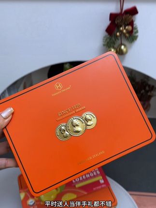 新西兰荷塔威麦卢卡蜂蜜喉糖,含嘴里冰冰凉凉很不错。精致的包装送人也很拿得出手!现在还有活动买一送一,真的可以囤着,开学了自己吃或者送老师都可以。#荷塔威 #麦卢卡蜂蜜 #润喉糖 #礼物