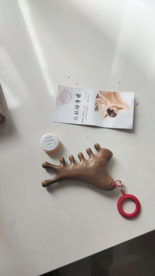 这个按摩梳很好,很光滑,比原来买的好多了,#我在抖音买买买