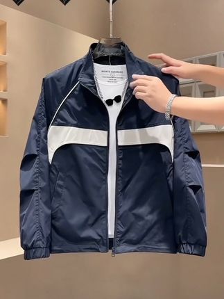 入秋快来件防风的立领夹克 好看百搭不过时 #外套穿搭 #夹克外套 #男士外套 #男女同款穿搭 #男款搭配