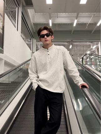 摆脱路人感穿搭就从这个秋天开始吧 #ootd穿搭 #男女同款 #打底衫 #亨利领 #秋季穿搭