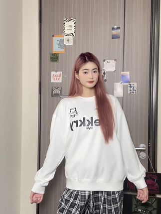 #ootd穿搭 #卫衣男女同款 蕉头烂额