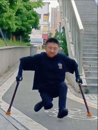 终于下班了,走路回去锻炼一下#残疾人 #残疾人的生活 #残疾人的日常 #日常vlog