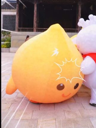 当三小只在抖音创作者大会相遇…快来一起续火花!#小火人出道即顶流 #全民一起养火人 #抖音创作者大会 #雪王 #蛋仔派对