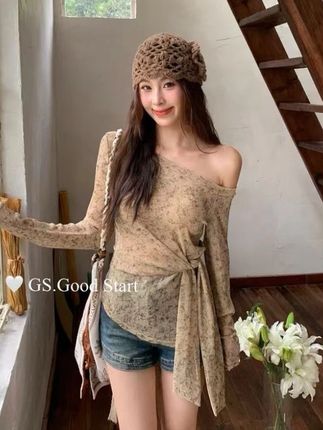 2025早秋不规则扎染绷带收腰斜肩上衣女显瘦露肩设计感长袖T恤#不规则上衣 #收腰显瘦 #上衣穿搭