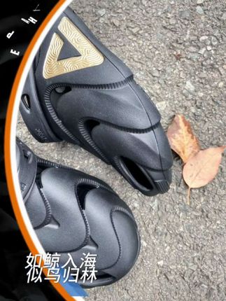 上脚秒圈粉!匹克鲲鹏洞洞鞋开箱实测:透气+弹力双BUFF加成,夏天暴走就靠它! #匹克 #鲲鹏 #态极来袭