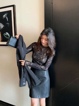 暗夜 法式气质腰果花蕾丝镂空小衫#高级感穿搭 #气质穿搭 #我的魅力不止一面 #女人味穿搭 #我又心动了