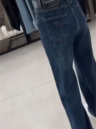 #显高显瘦显腿长 #谁穿谁好看系列 #胖瘦都能穿 #阔腿牛仔裤#时尚洋气百搭