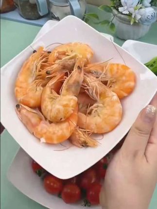 这款 加深款四角盘太实用了,盛家常菜防洒汤,装热汤更保温,摆零食特规整,一冲即净,厨房餐桌笔备#陶瓷四角盘子 #自己做美食 #居家好物 #生活小妙招