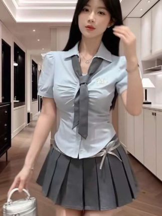 #百褶裙少女 #减龄显瘦 #流行穿搭套装 #新款上新 #谁穿谁好看又洋气又显瘦