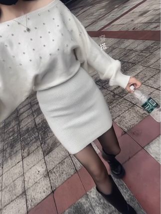 “以前总以为,人生最美好的是相遇,后来才明白,其实难得的是重逢,如果说相遇是久别重逢,那希望我们别来无恙.”#秋季穿搭#温柔风穿搭 #纯欲天花板 #气质穿搭