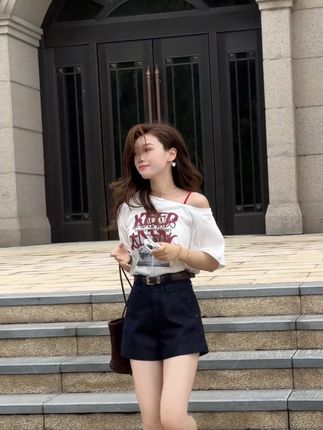 做自己喜欢的事情,越简单越好#通勤搭配 #减龄显瘦穿搭 #出游穿搭 #显高显瘦显腿长