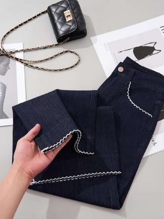 最好的感情不是一辈子不吵架,而是吵了很多次,依然还会在一起,互不计较,懂得服软,轮流低头,没有什么天生般配的两个人,只不过是一个懂得包容迁就,一个懂得适可而止#穿搭 #阔腿裤 #薄款牛仔裤 #牛仔裤 #天丝牛仔裤