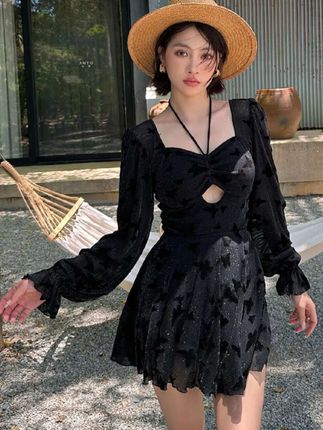 女款大码连体裙式泳衣遮肉显瘦微胖女生温泉度假游泳必备长袖#游泳正常穿搭无不良引导 #大码泳衣#遮肚显瘦 #度假风穿搭 #玩水@DOU+小助手