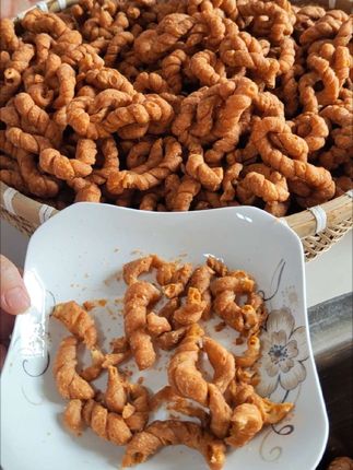 纯手工麻花#纯手工制作美食#老味道#大人小孩都爱吃#香酥小麻花 麻花